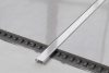 LAMBRO - C Profil - Szálcsiszolt Ezüst - 20mm széles rozsdamentes acél dekorcsík profil